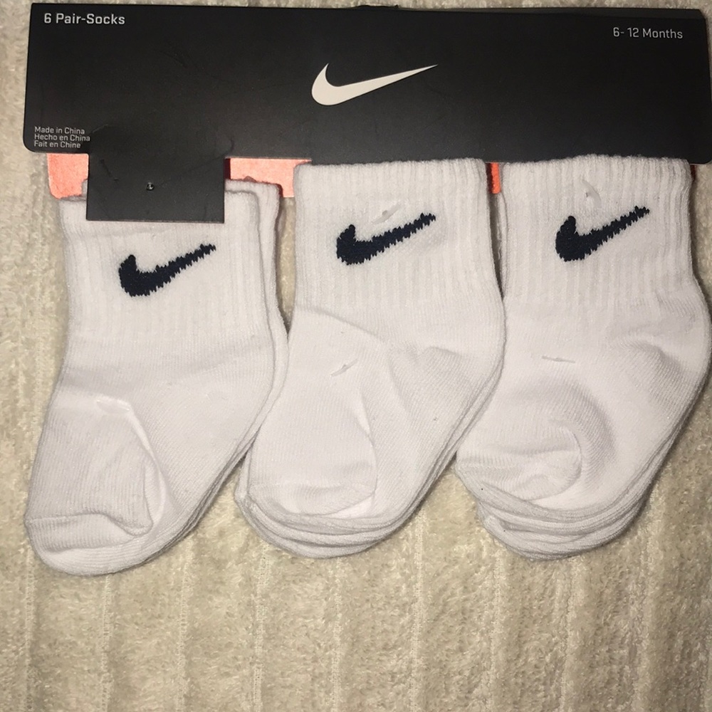 Nike 6 Pair-Socks